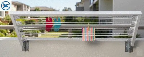 מתקן כביסה מתכוונן